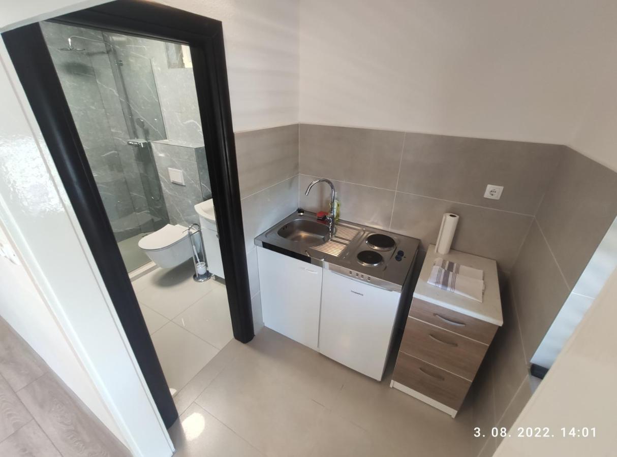 Aqua Apartments Omiš Extérieur photo