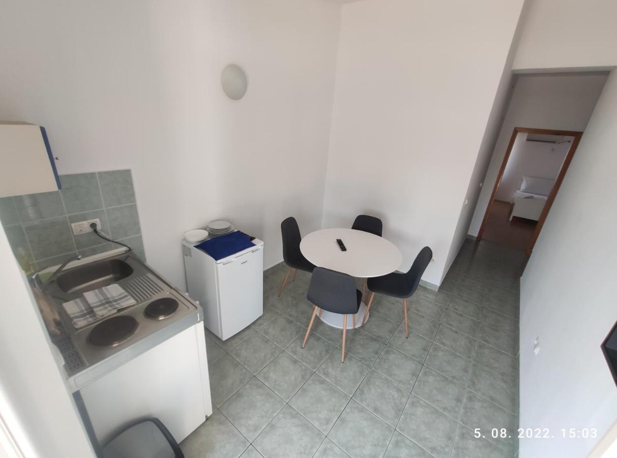 Aqua Apartments Omiš Extérieur photo
