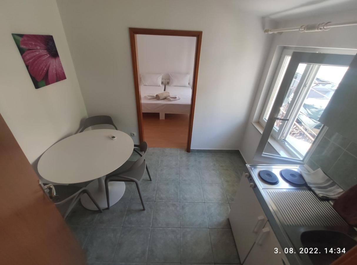 Aqua Apartments Omiš Extérieur photo