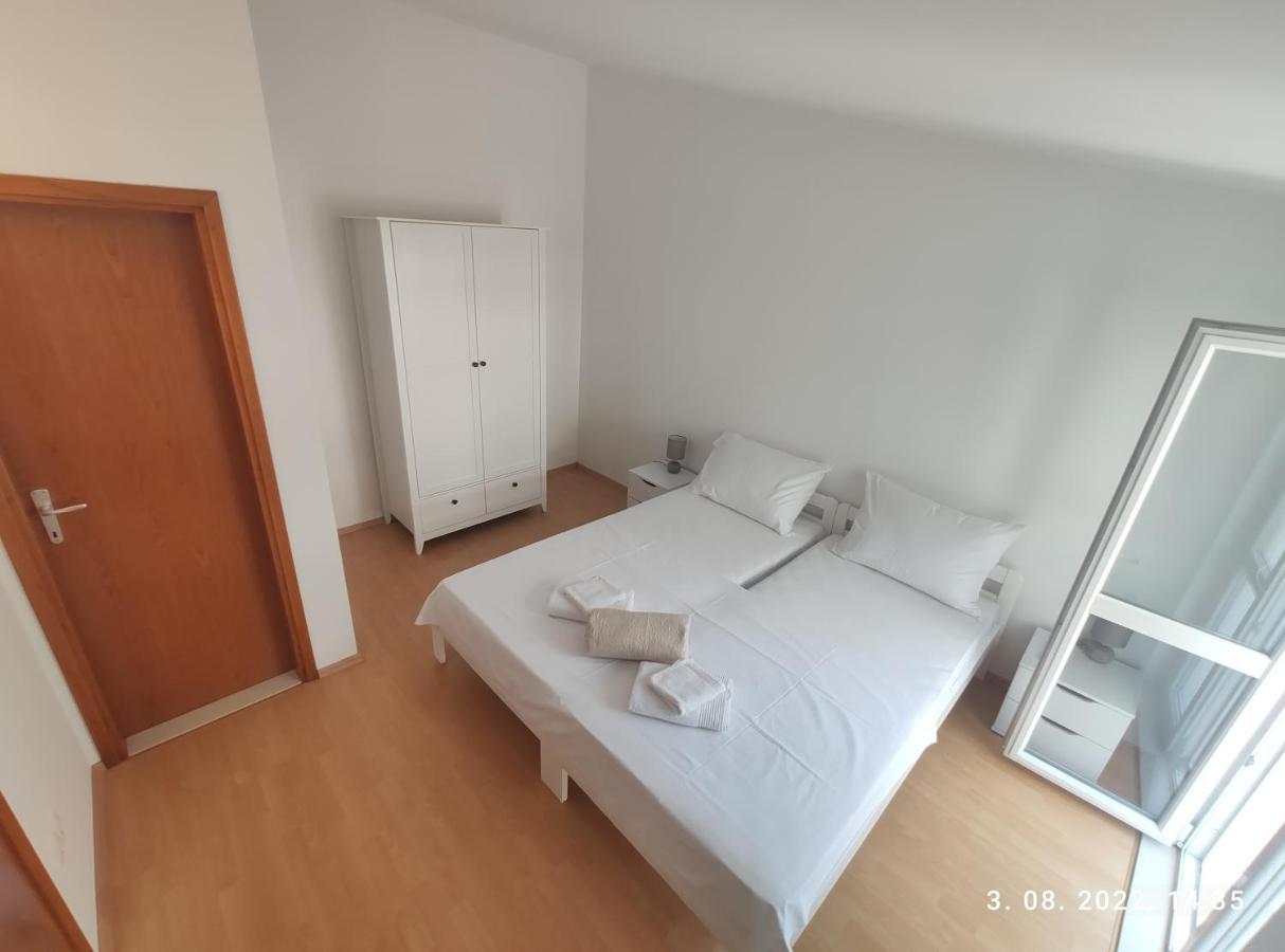 Aqua Apartments Omiš Extérieur photo