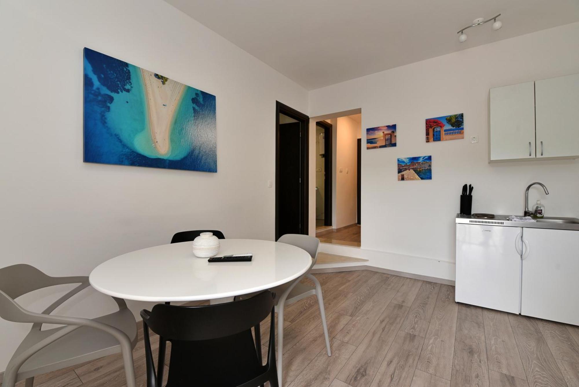 Aqua Apartments Omiš Extérieur photo