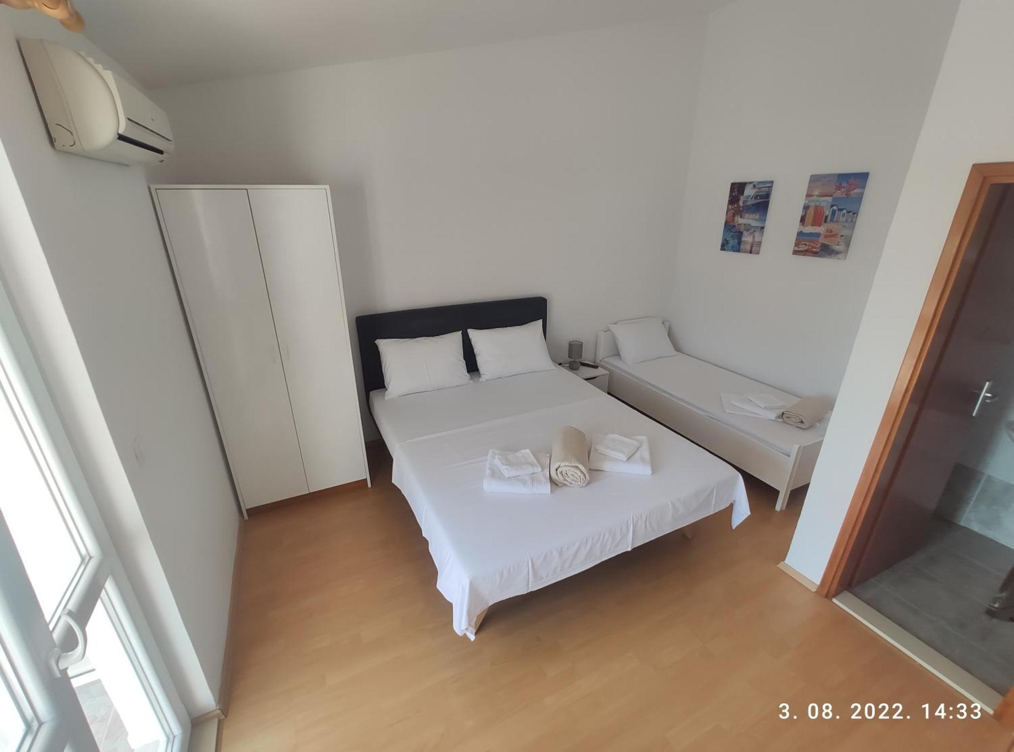 Aqua Apartments Omiš Chambre photo