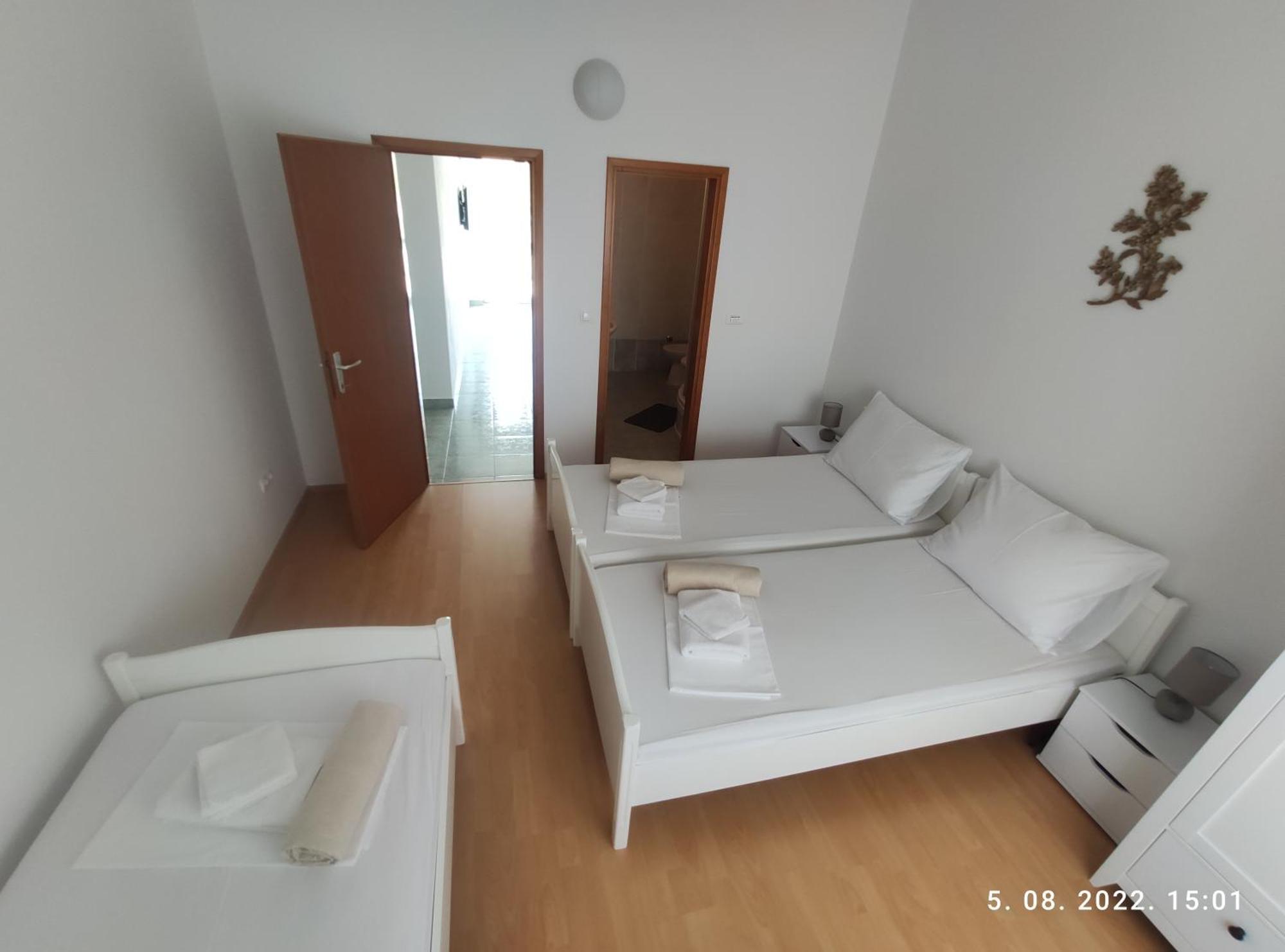 Aqua Apartments Omiš Chambre photo
